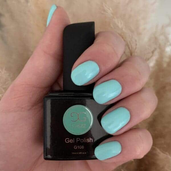 Mint groen gellakte nagel met gellak "Soft Mint Blossum" van Gelzz